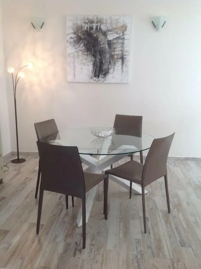 De Luxe Apartment South Tenerife Costa del Silencio